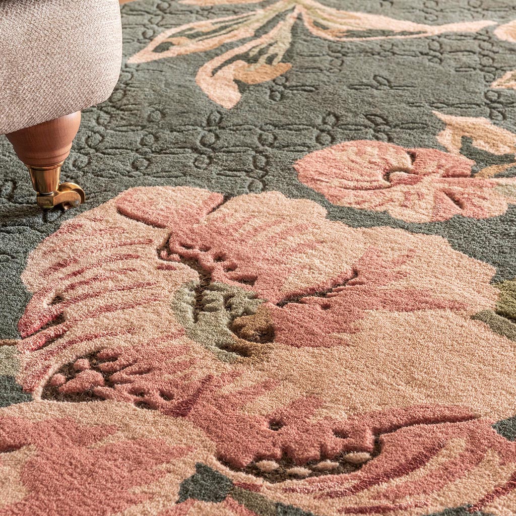 Highlander Floral Handmade Tufted Wool Carpet - CloseUp