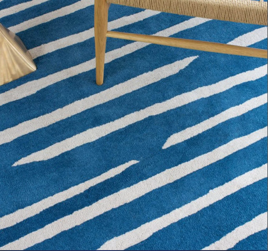Island Blue Handmade Tufted Wool Carpet - CloseUp