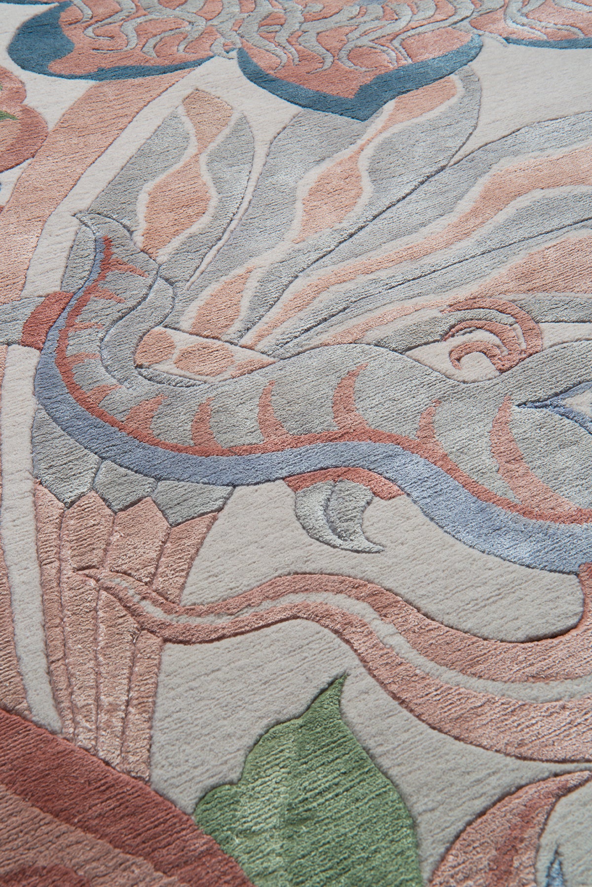 Secret Garden Handmade Tufted Wool Carpet