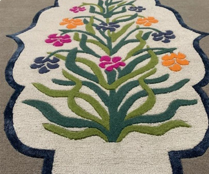Shell Feather Handmade Tufted Wool Carpet - CloseUp