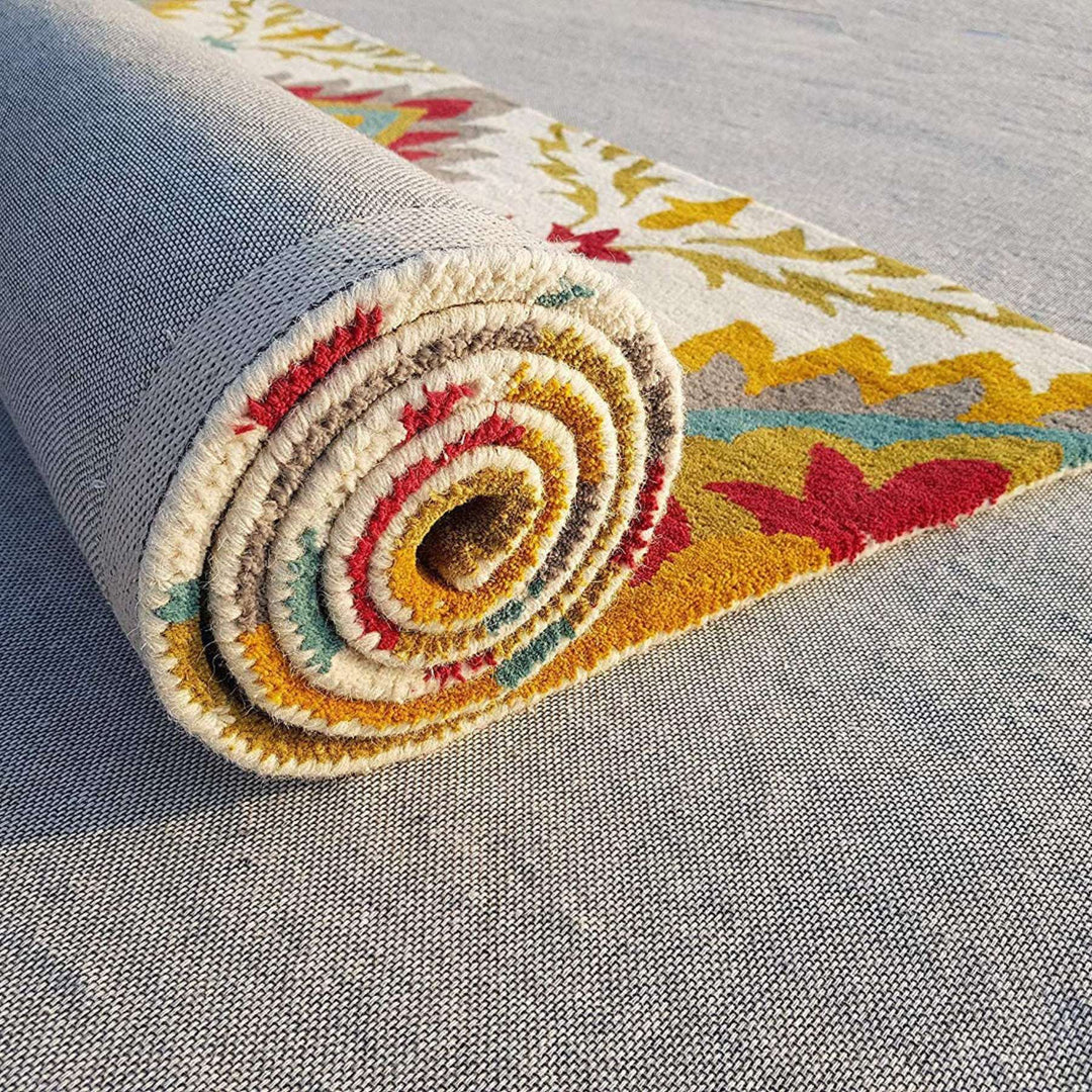 Camille Ethnic Handmade Tufted Wool Carpet - Round