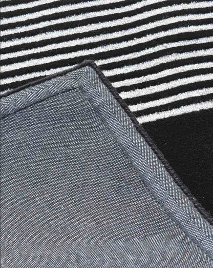 Alkaline Boult Handmade Tufted Wool Carpet - CloseUp