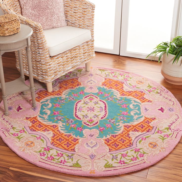 Noon Trail Handmade Tufted Round Wool Carpet - Floorshot