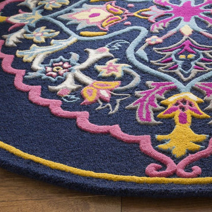 Alabaster Ridge Handmade Tufted Round Wool Carpet - Corner
