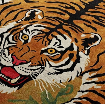 Tiger-Shaped Animal Handmade Tufted Wool Carpet - CloseUp