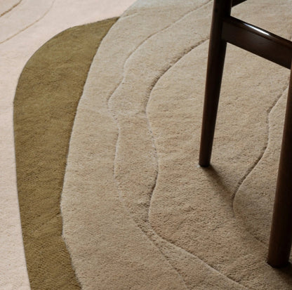 Bluster Minted Handmade Tufted Irregular Shaped Wool Carpet