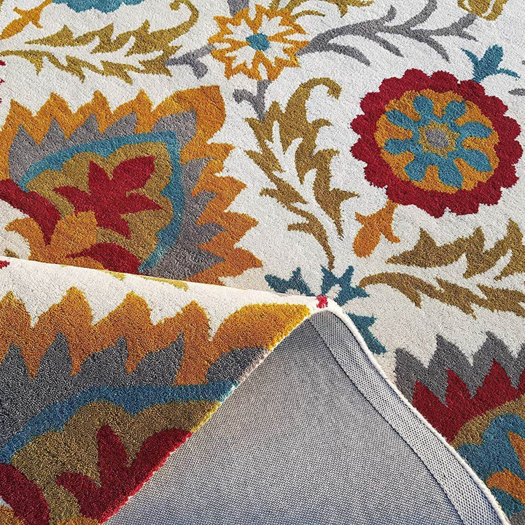 Camille Ethnic Handmade Tufted Wool Carpet - CloseUp
