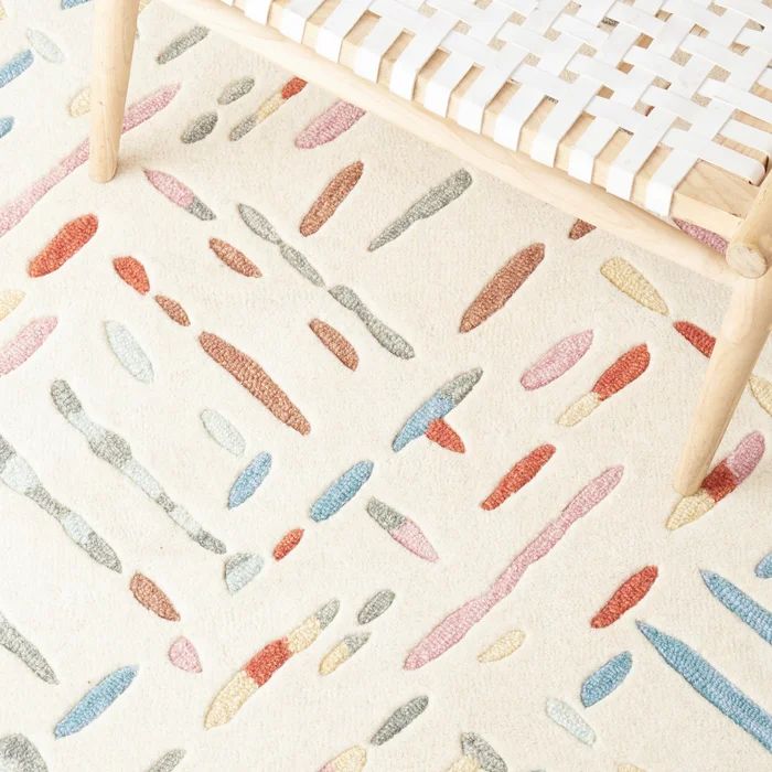 Dreamy Nest Handmade Tufted Wool Carpet - CloseUp