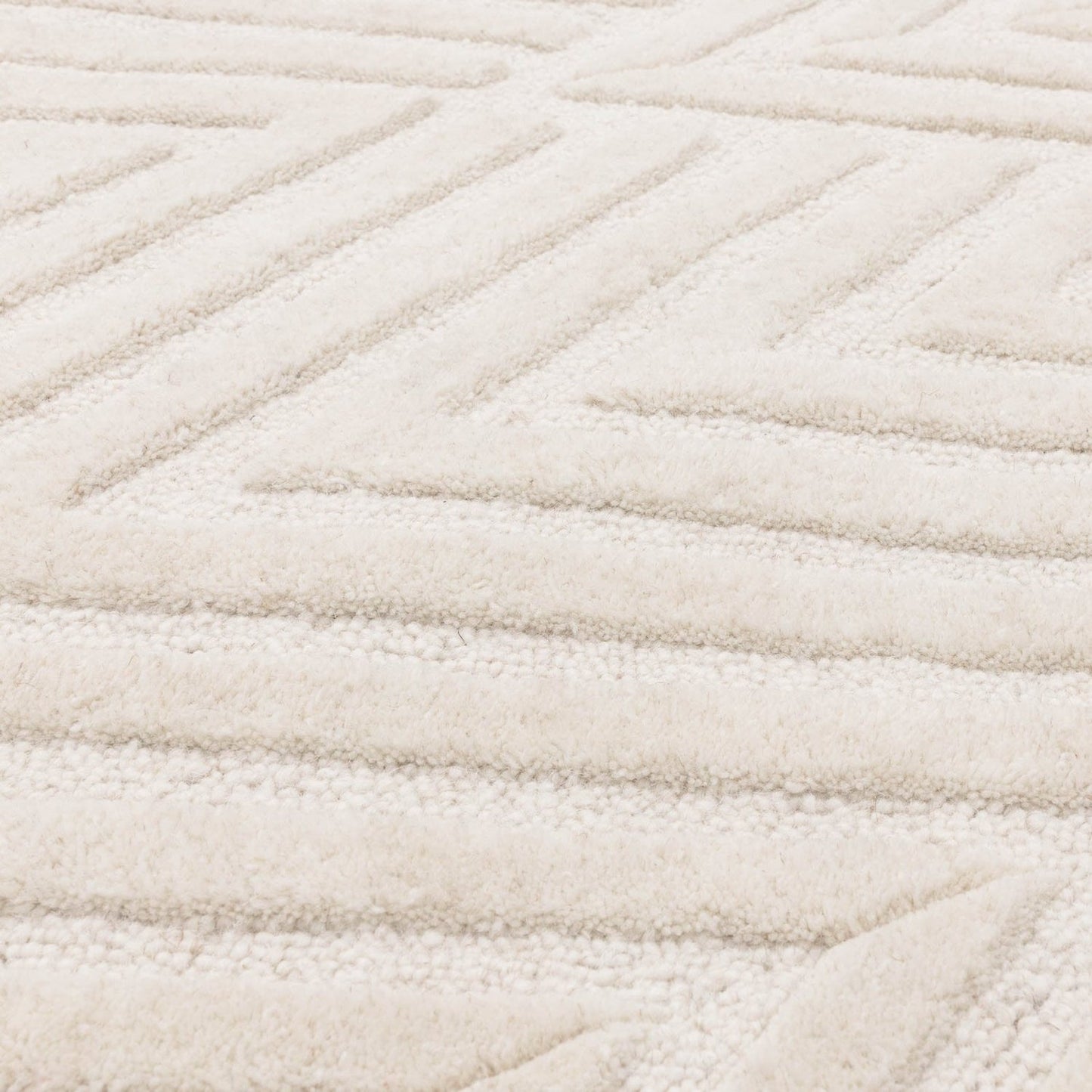 Aqua Rise Handmade Tufted Wool Carpet - CloseUp