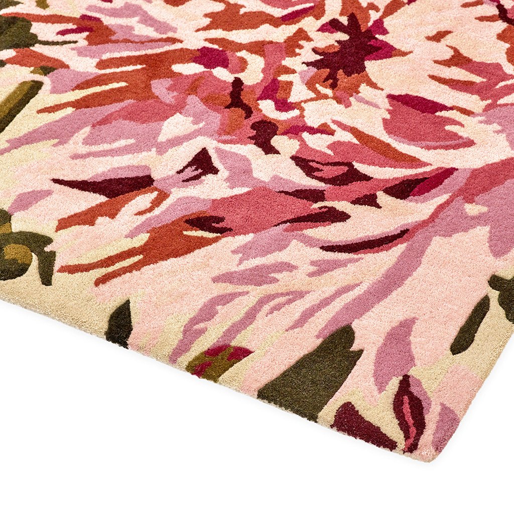 Dahlia Rupus Handmade Tufted Wool Carpet - Corner