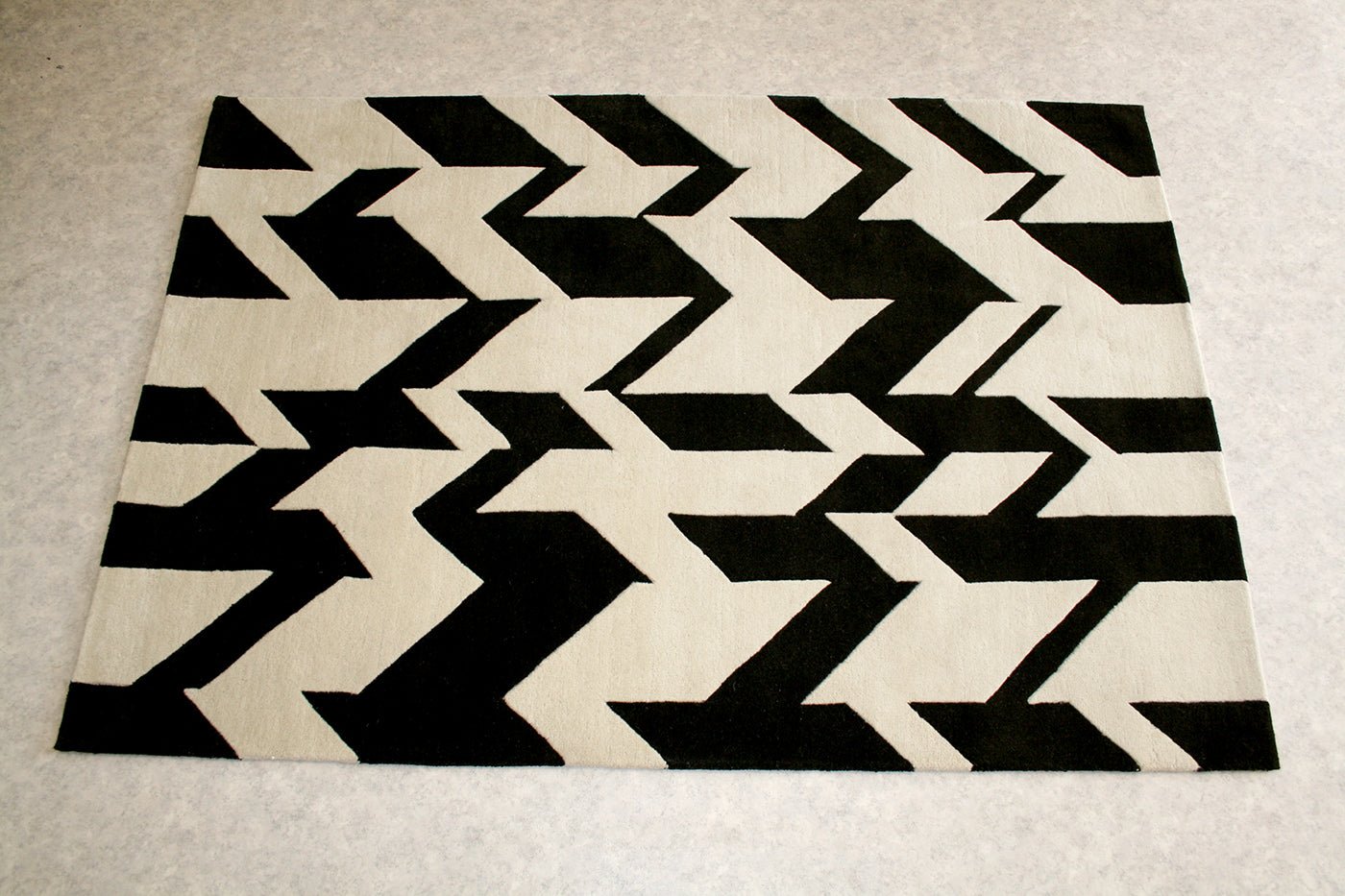 Adrift Zigzag Handmade Tufted Wool Carpet - Floorshot