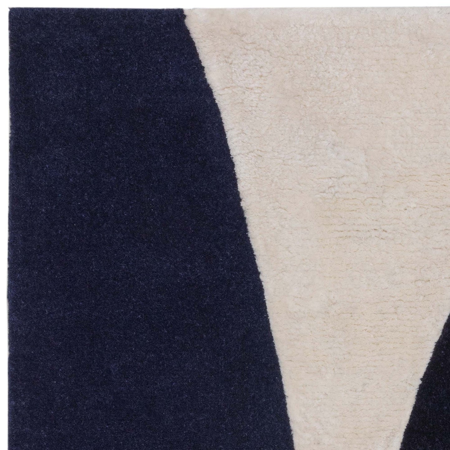 Indigo Signature Handmade Tufted Wool Carpet - Corner