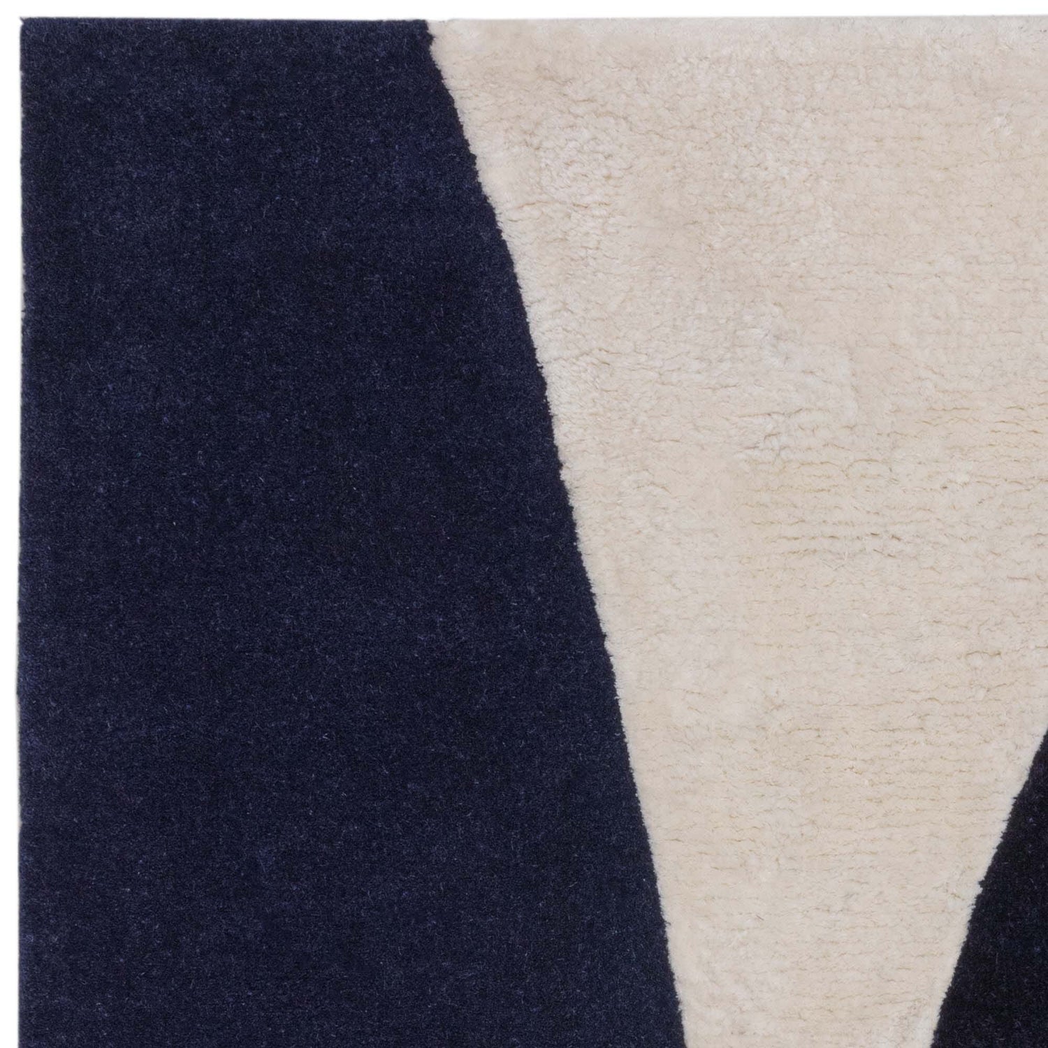 Indigo Signature Handmade Tufted Wool Carpet - Corner