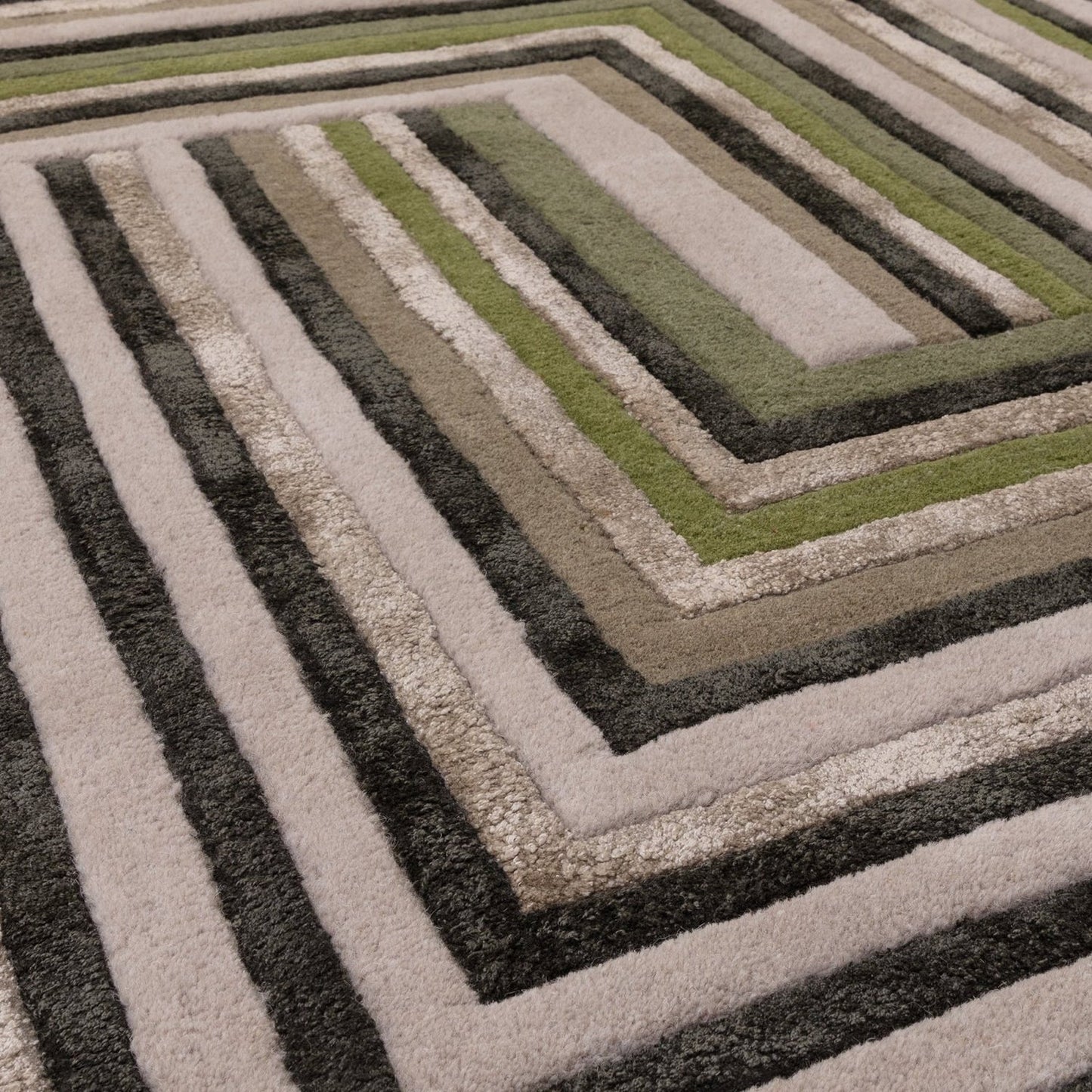 Nutmeg Vault Handmade Tufted Wool Carpet - CloseUp