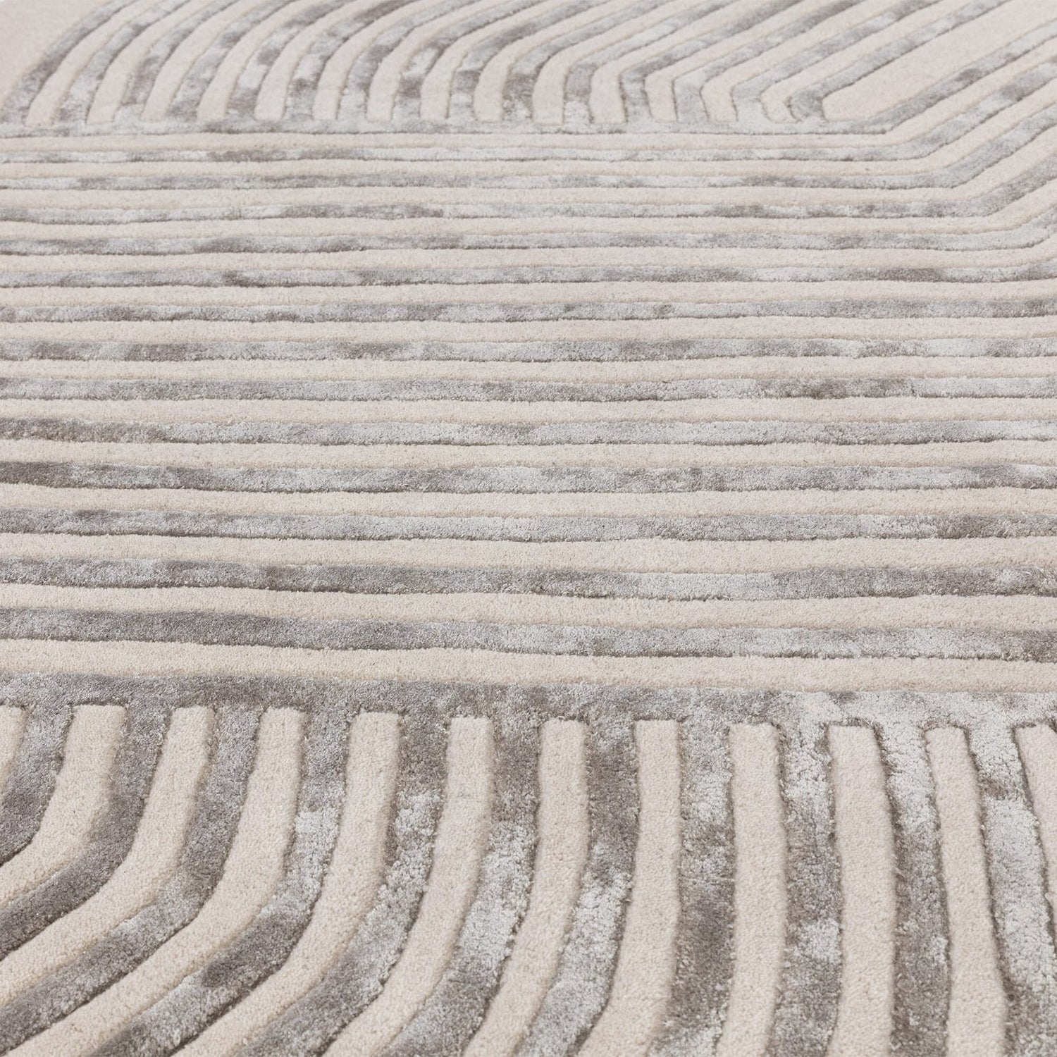 Asiatic Viscose Handmade Tufted Wool Carpet - CloseUp