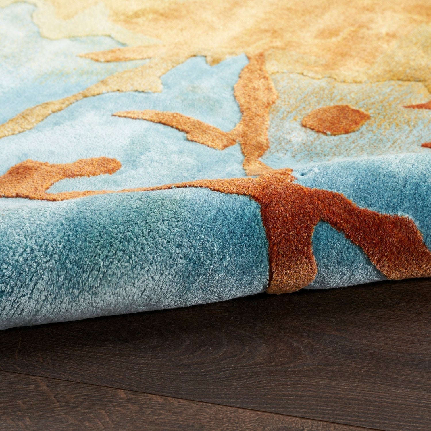 Shimmer Drift Handmade Tufted Wool Carpet - CloseUp