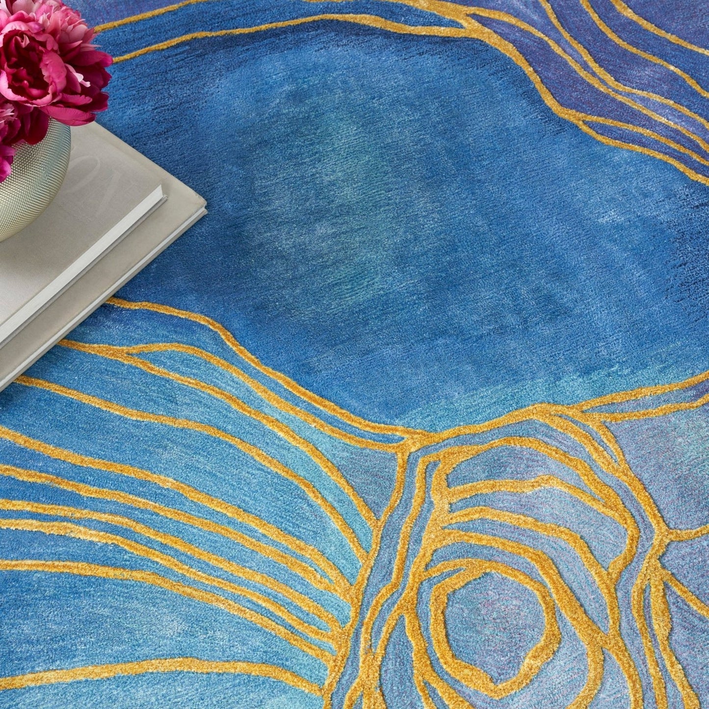 Alexian Florida Handmade Tufted Wool Carpet - CloseUp
