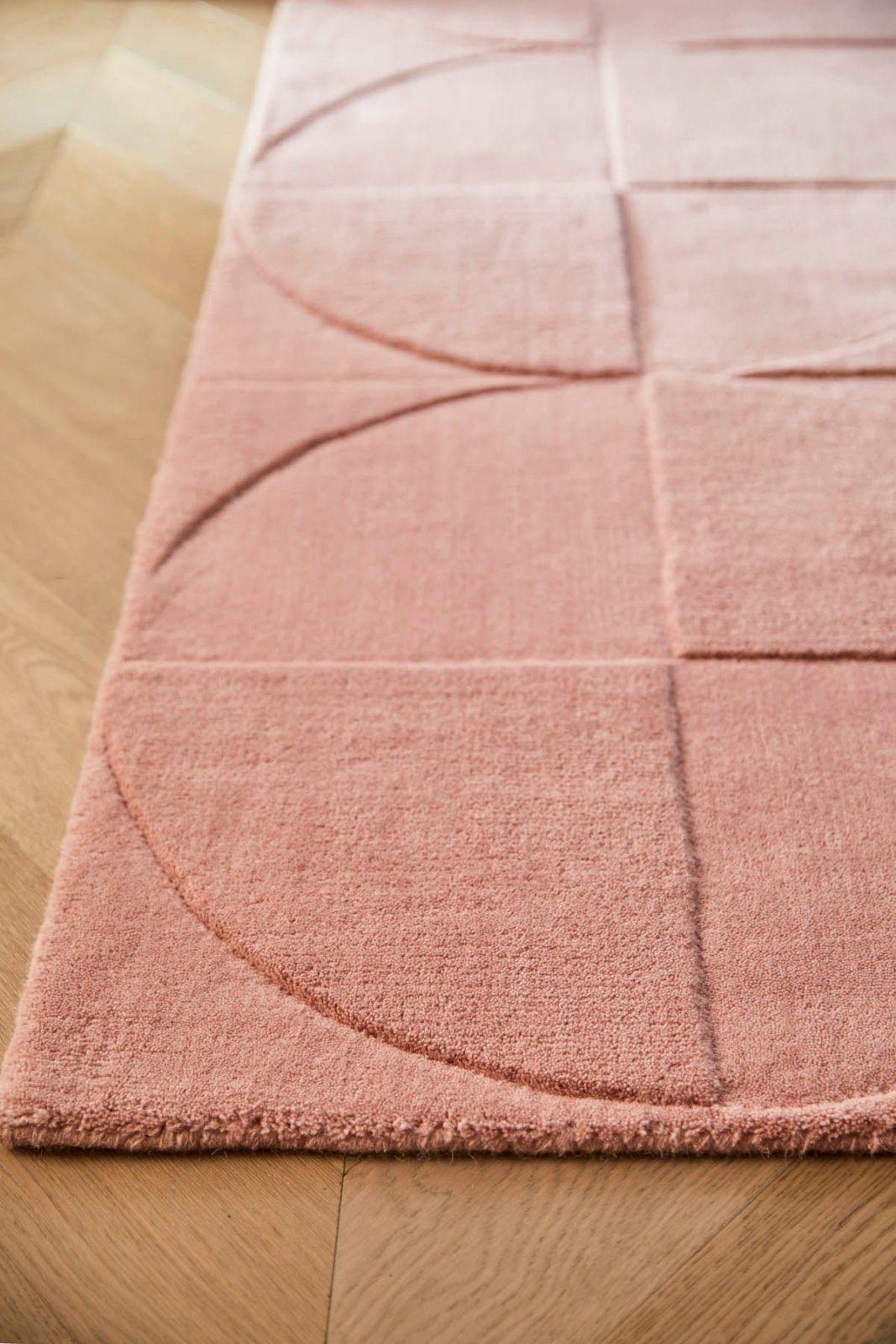 Origin Blushes Handmade Tufted Wool Carpet - Corner