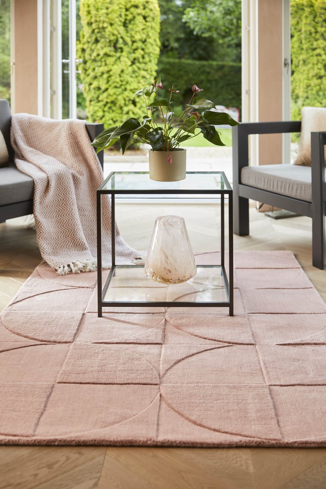 Origin Blushes Handmade Tufted Wool Carpet - Floorshot