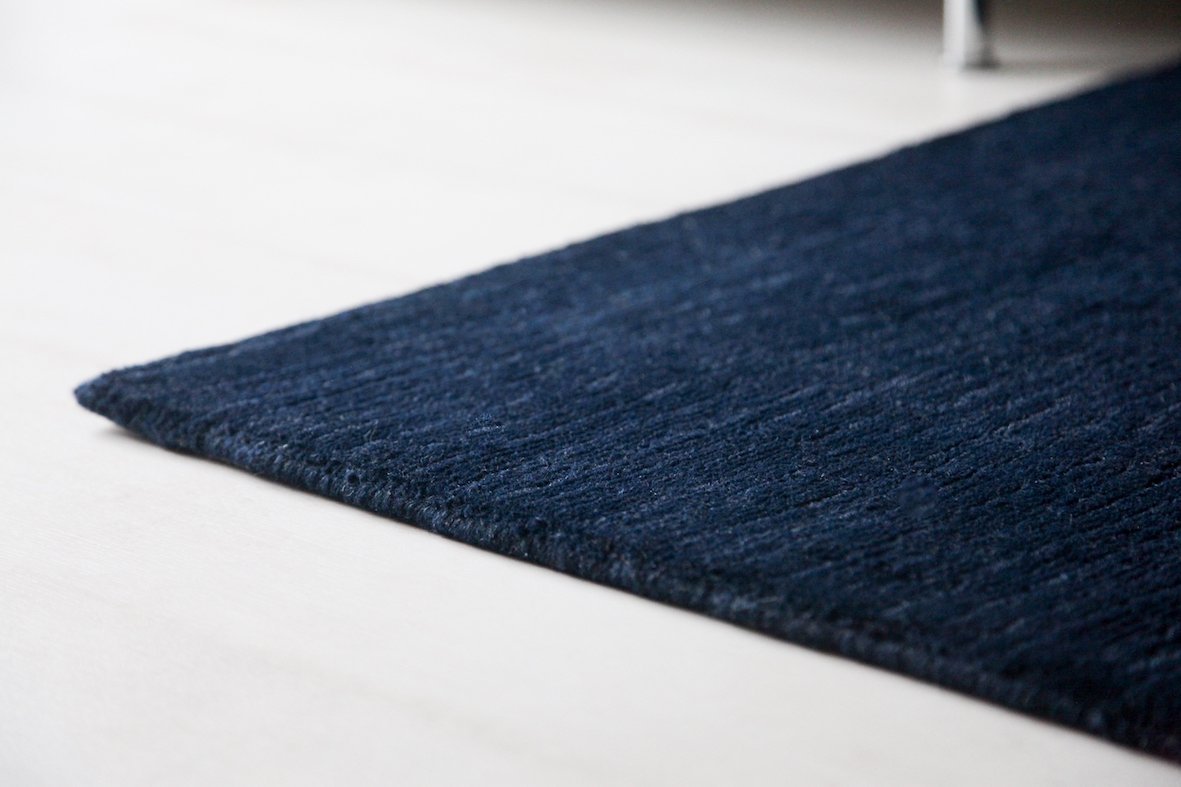 Indigo Korean Handmade Tufted Wool Carpet - Corner