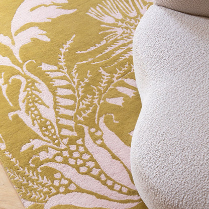 Crystal Clear Handmade Tufted Wool Carpet - CloseUp