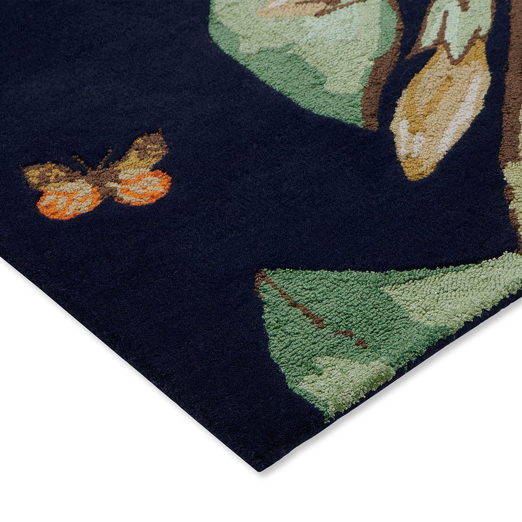 Wedgwood Humming Bird Handmade Tufted Wool Carpet - Corner